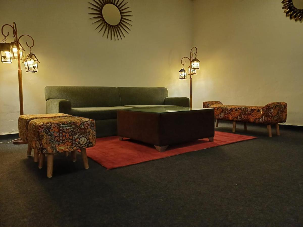 Hotel Elite Sector 45 I Gurgaon Central I Couple Friendly المظهر الخارجي الصورة