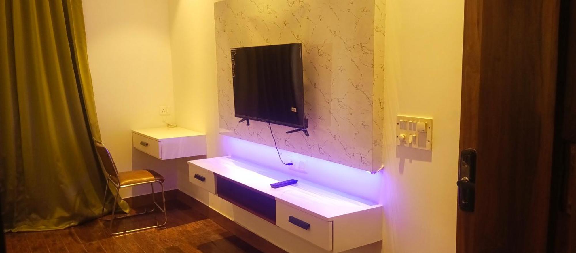 Hotel Elite Sector 45 I Gurgaon Central I Couple Friendly المظهر الخارجي الصورة