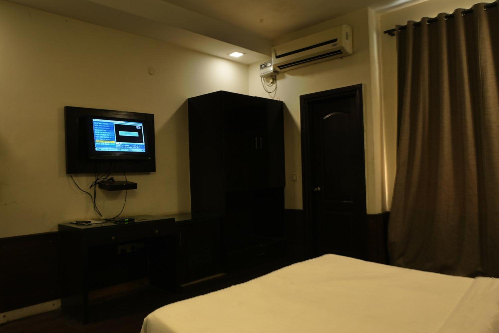 Hotel Elite Sector 45 I Gurgaon Central I Couple Friendly المظهر الخارجي الصورة