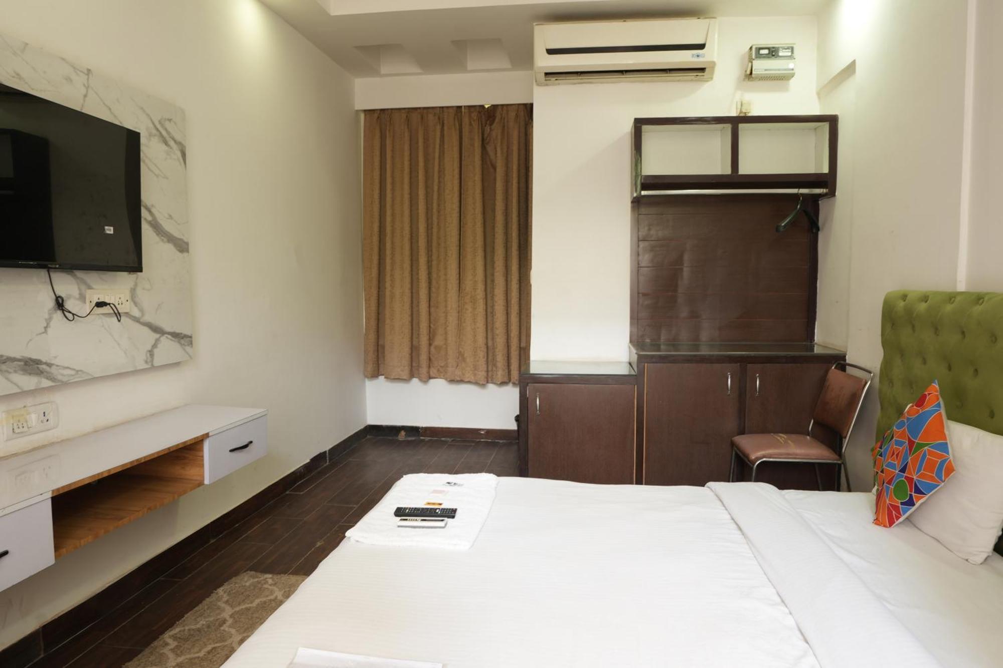 Hotel Elite Sector 45 I Gurgaon Central I Couple Friendly المظهر الخارجي الصورة