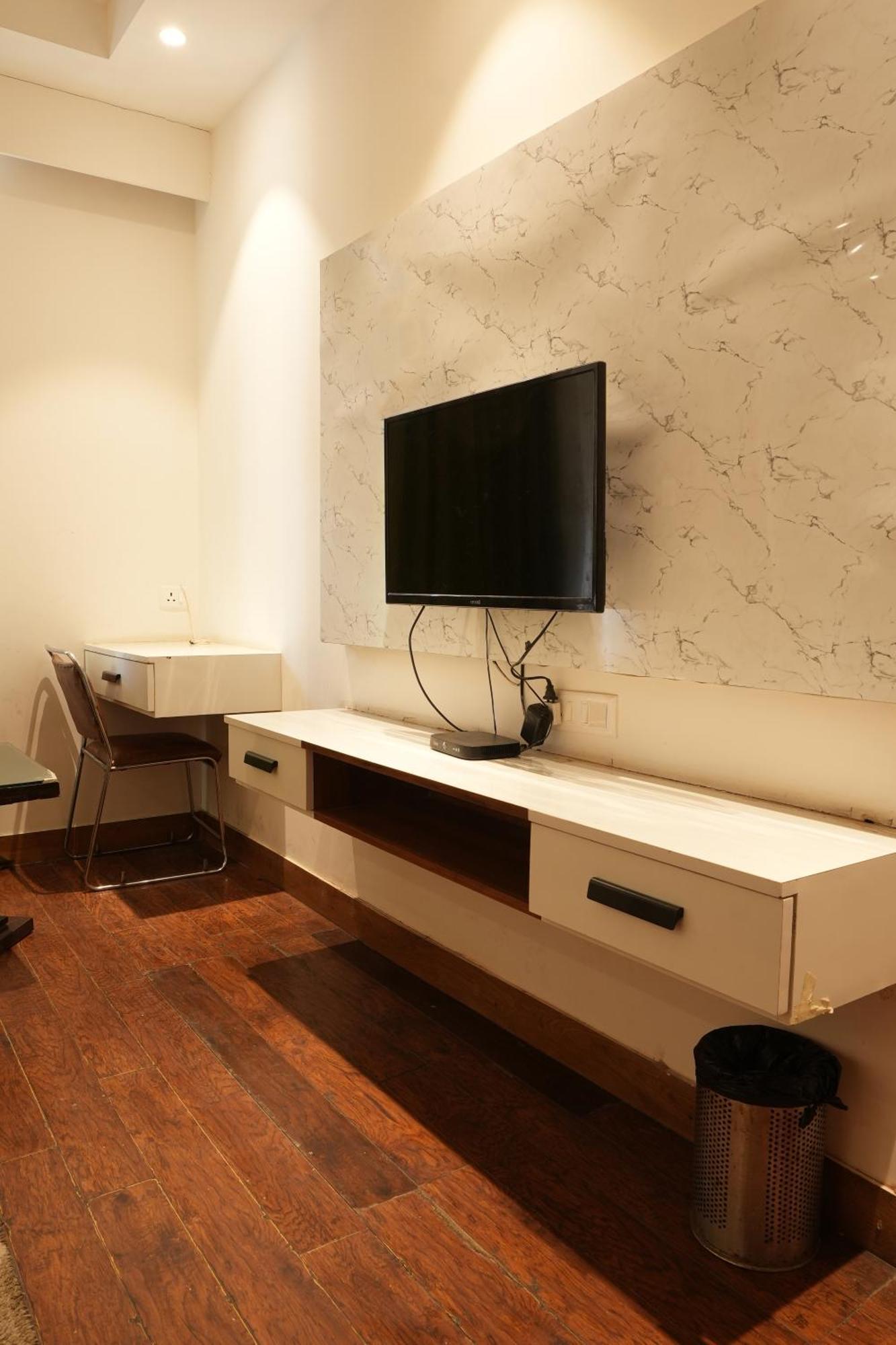 Hotel Elite Sector 45 I Gurgaon Central I Couple Friendly المظهر الخارجي الصورة