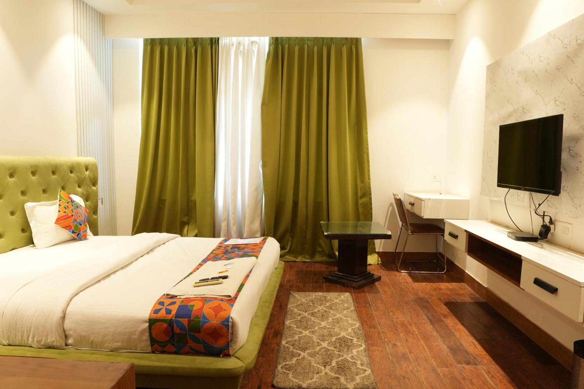Hotel Elite Sector 45 I Gurgaon Central I Couple Friendly المظهر الخارجي الصورة