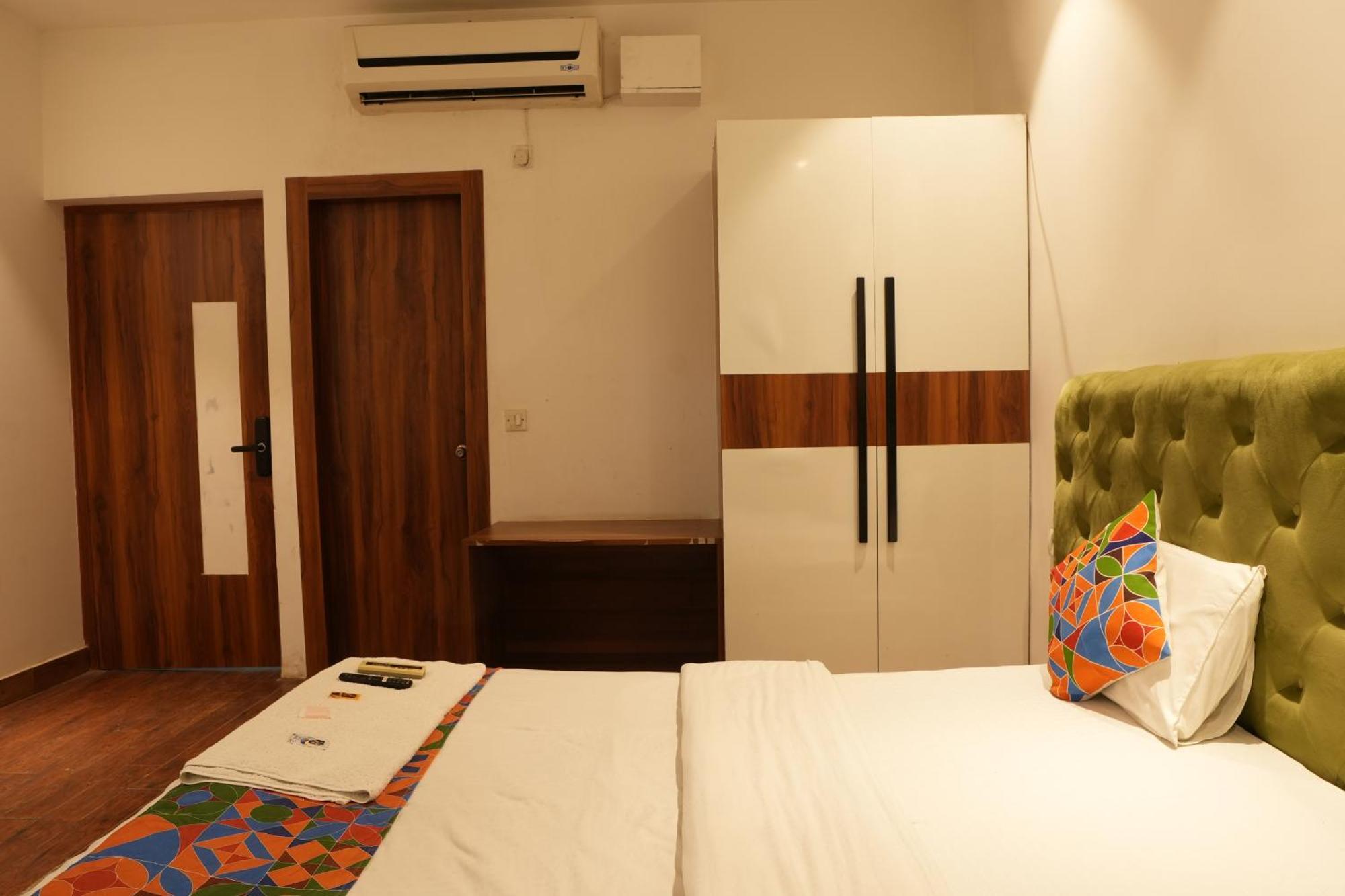 Hotel Elite Sector 45 I Gurgaon Central I Couple Friendly المظهر الخارجي الصورة